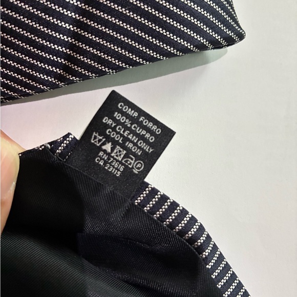 Hugo Boss tie - Picture 5 of 8